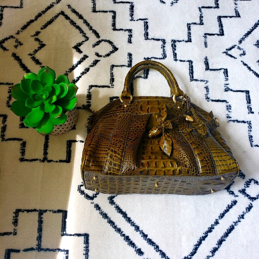 Brahmin- Gorgeous! Croc-embossed 100% Leather Handbag